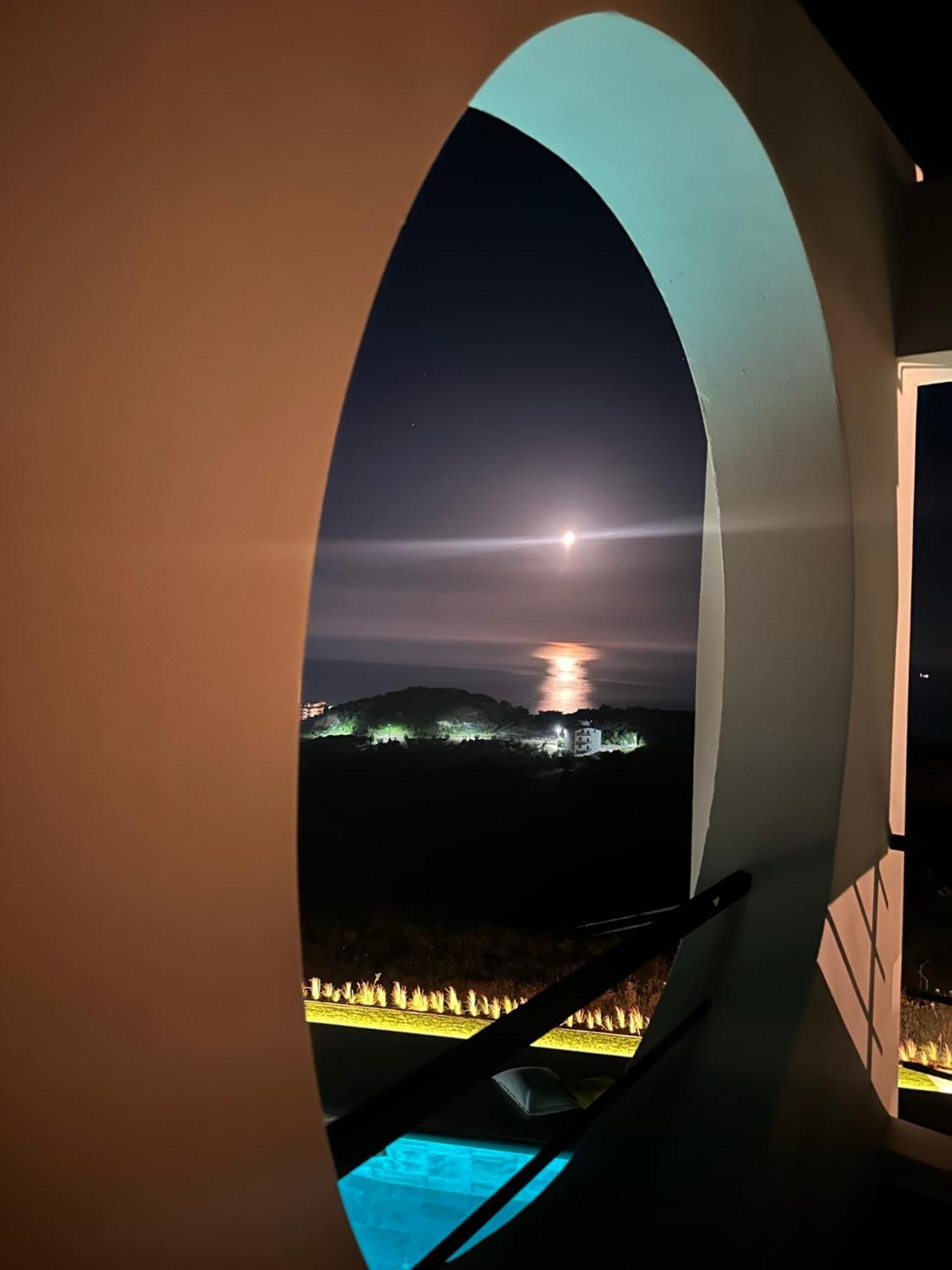 Villa Esmi Durres Kryemëdhej エクステリア 写真