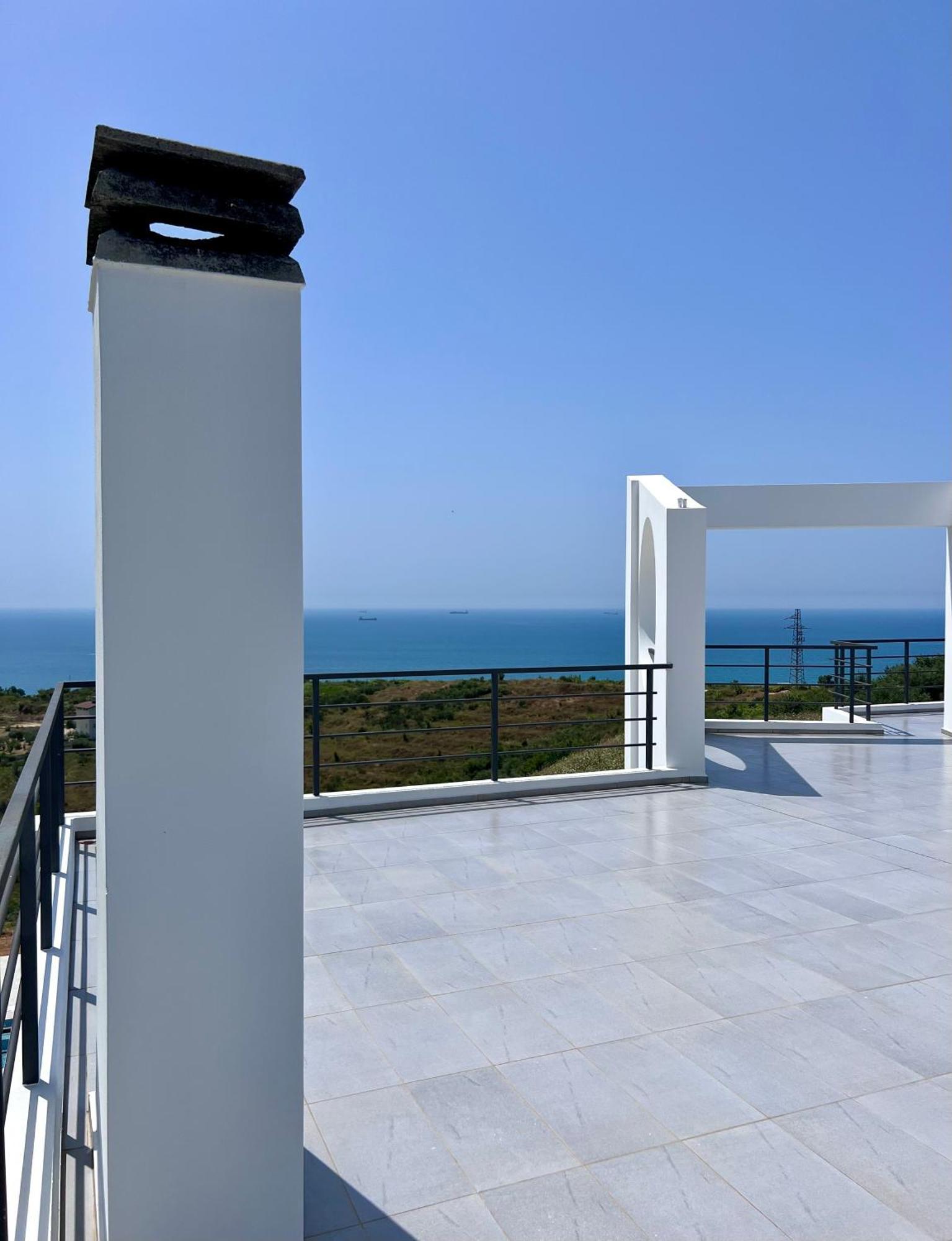 Villa Esmi Durres Kryemëdhej エクステリア 写真