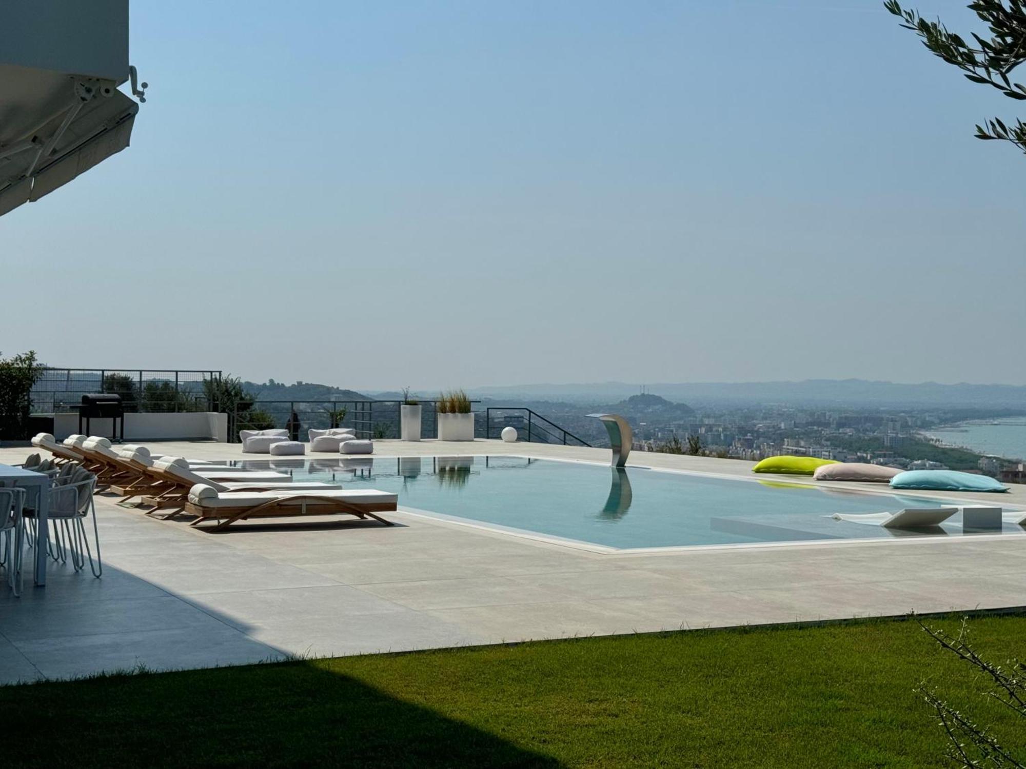 Villa Esmi Durres Kryemëdhej エクステリア 写真