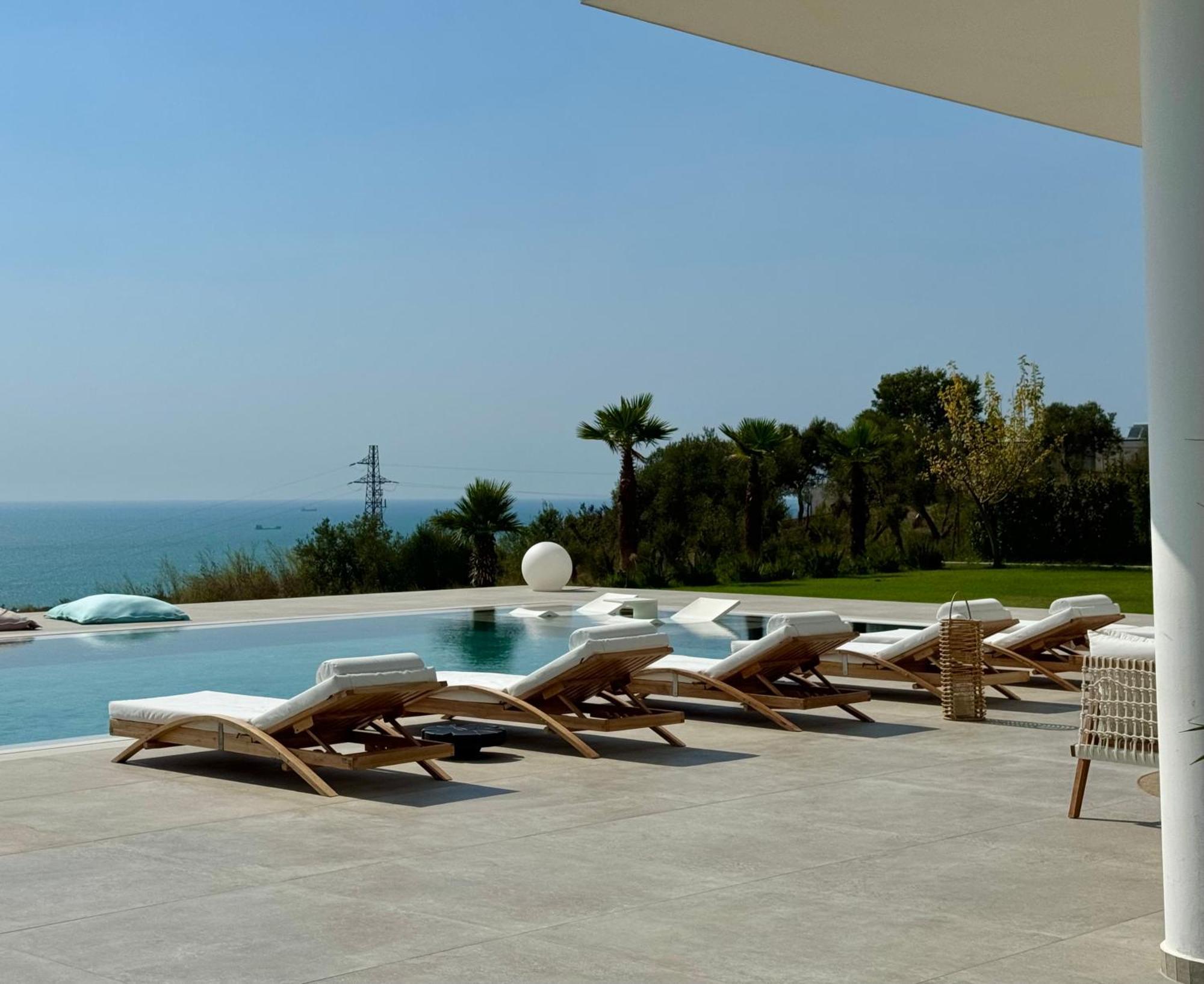 Villa Esmi Durres Kryemëdhej エクステリア 写真